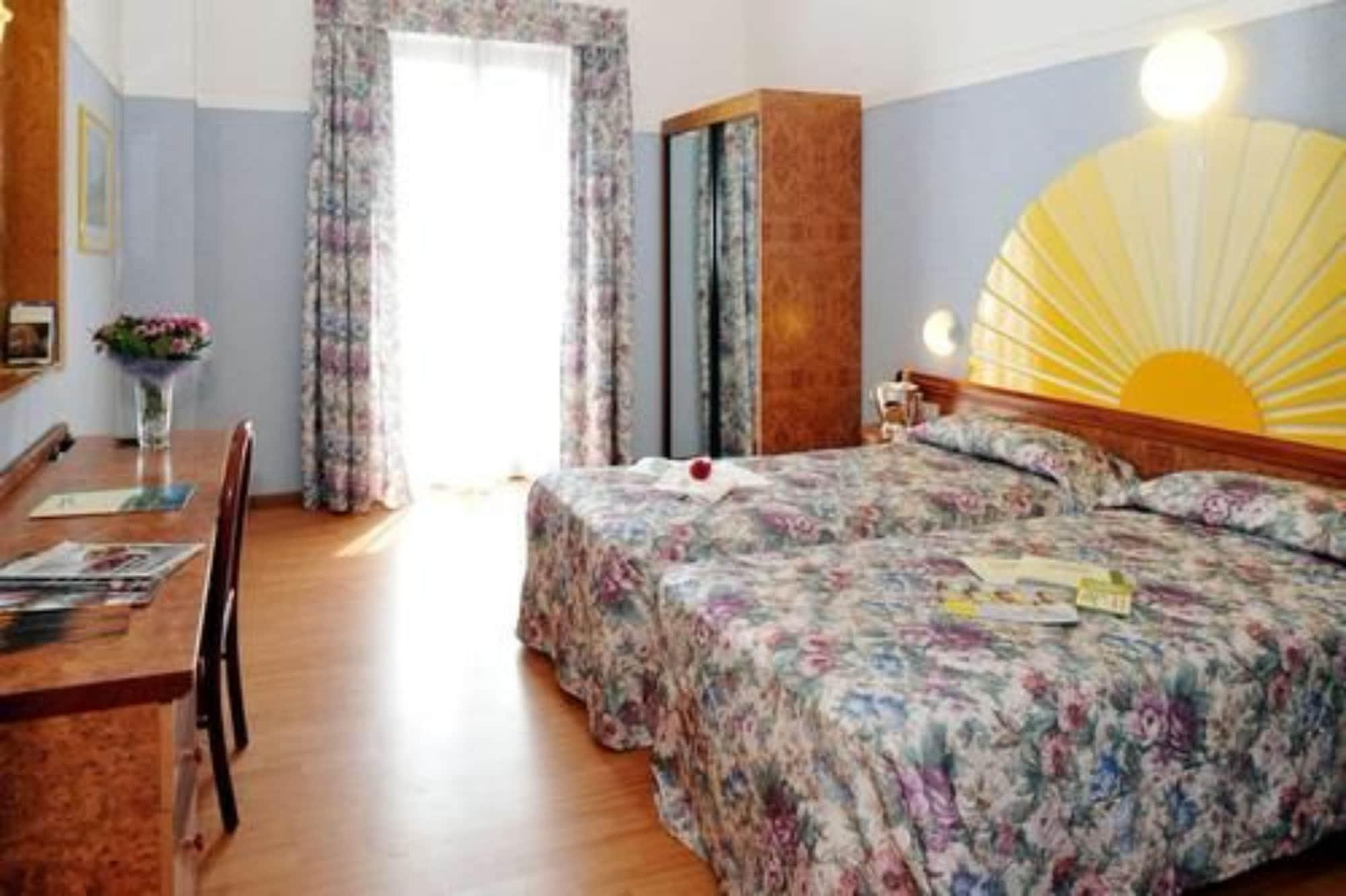 Park Hotel Jolanda San Zeno di Montagna Extérieur photo