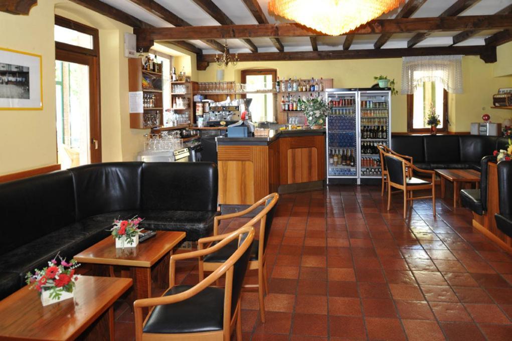 Park Hotel Jolanda San Zeno di Montagna Extérieur photo