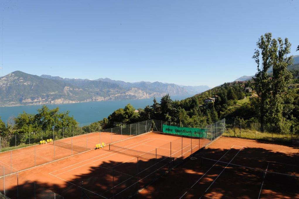 Park Hotel Jolanda San Zeno di Montagna Extérieur photo