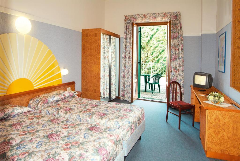 Park Hotel Jolanda San Zeno di Montagna Extérieur photo