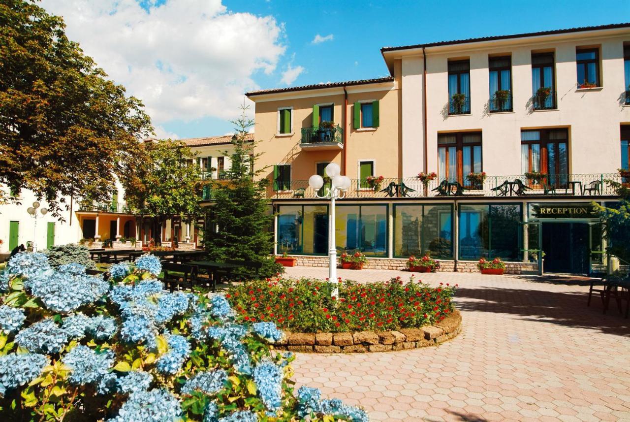 Park Hotel Jolanda San Zeno di Montagna Extérieur photo