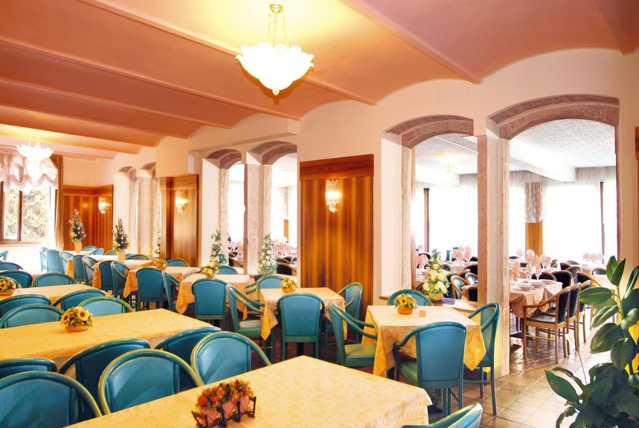 Park Hotel Jolanda San Zeno di Montagna Extérieur photo